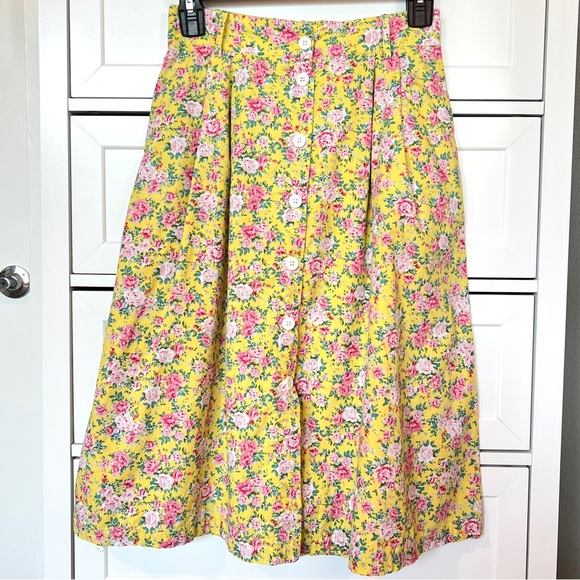 FRNCH Dresses & Skirts - FRNCH Floral Skirt Women’s XS Yellow Button Front Pockets Cotton Cottagecore